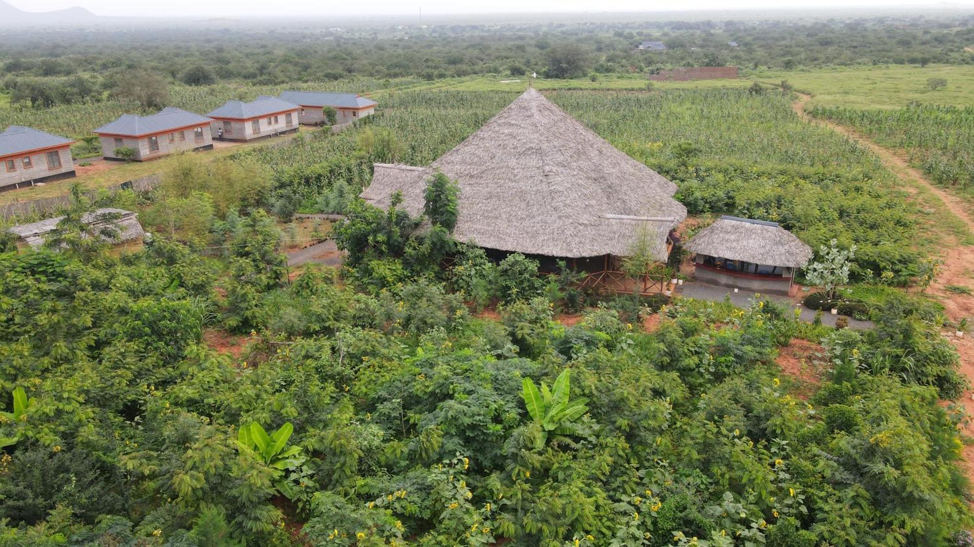 Tausa Tsavo Eco Lodge Voi Exterior foto