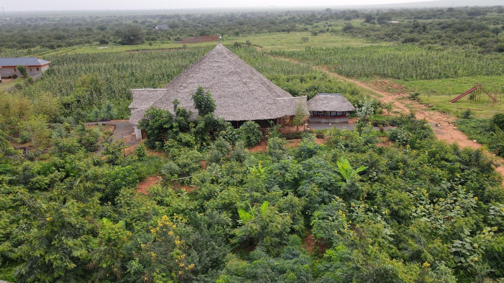 Tausa Tsavo Eco Lodge Voi Exterior foto